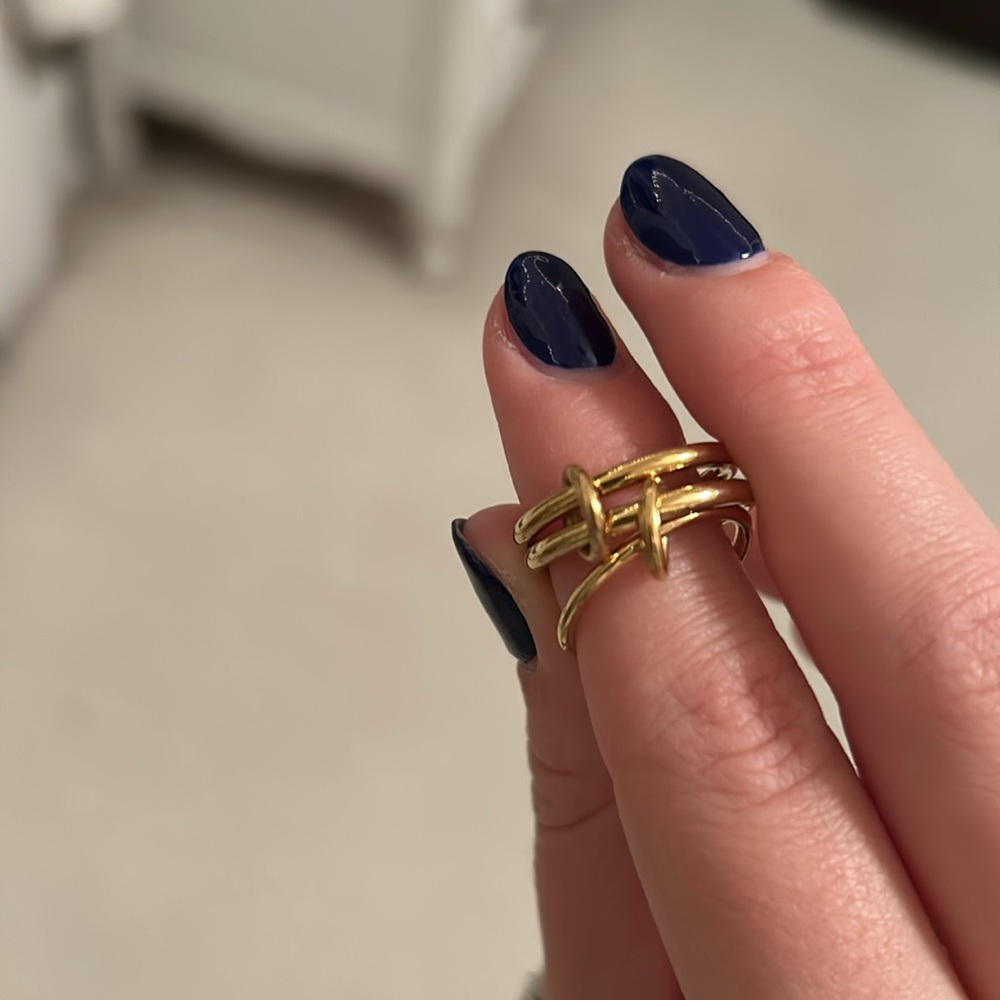 Spiral ring